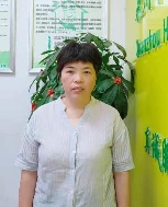 黄笑治照片