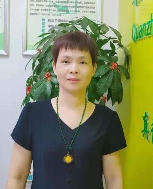 赖亚贵照片
